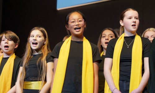 TD House Singing 2025 99.jpg