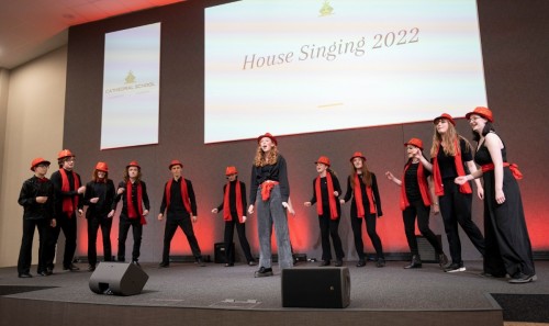 TD House Singing 2022 116.jpg