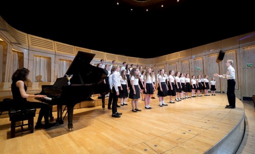TD House Singing 44.jpg