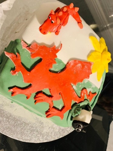 Welsh flag cake.jpg