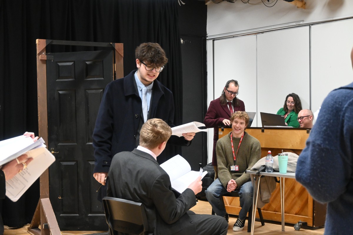 Old Llandavian Visits Inspire Pupils