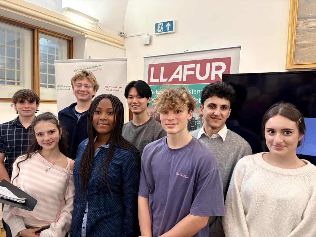 Year 11 Students Attend Centenary Llafur Lecture